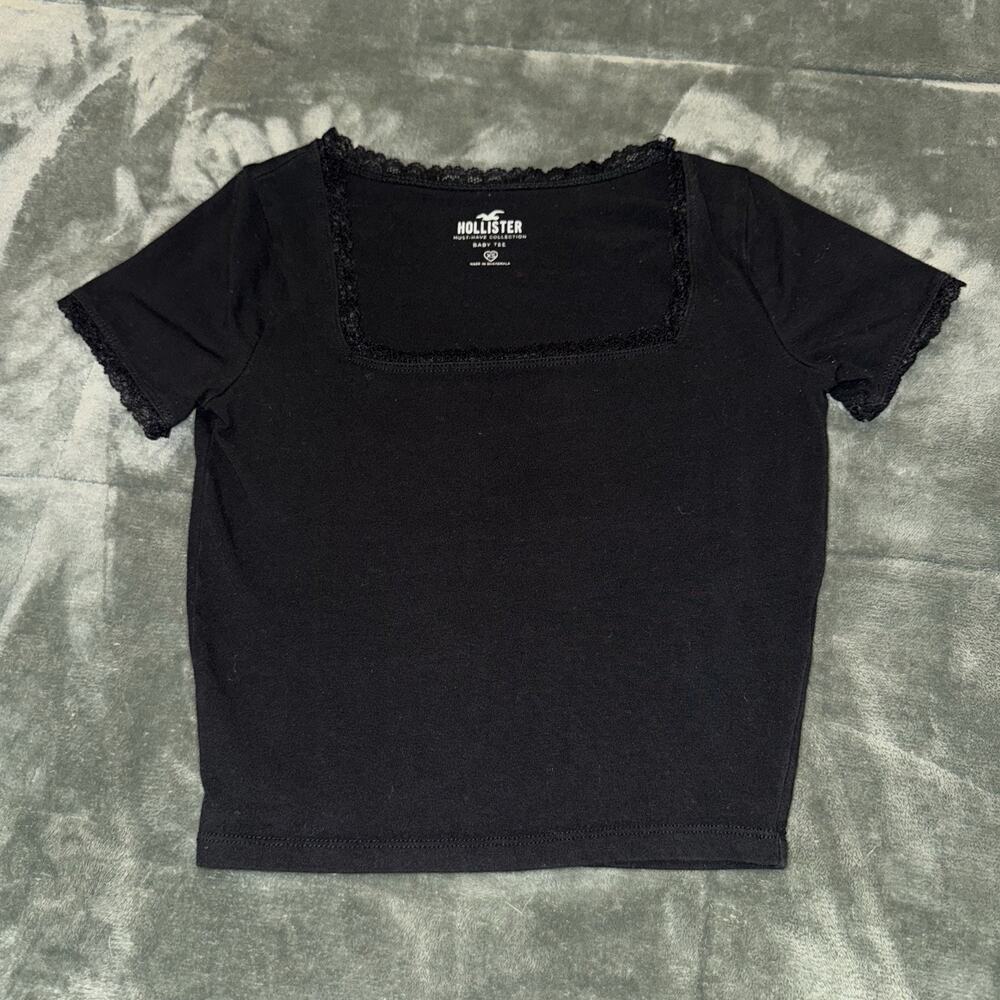 Hollister Baby Tee Crop Top Women’s XS Black Lace Trim Short Sleeve Square Neck